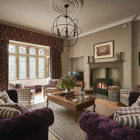 펜션 Oughtershaw Hall *