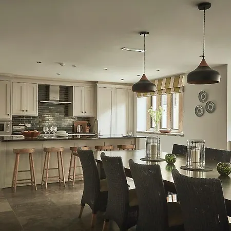 펜션 Oughtershaw Hall *